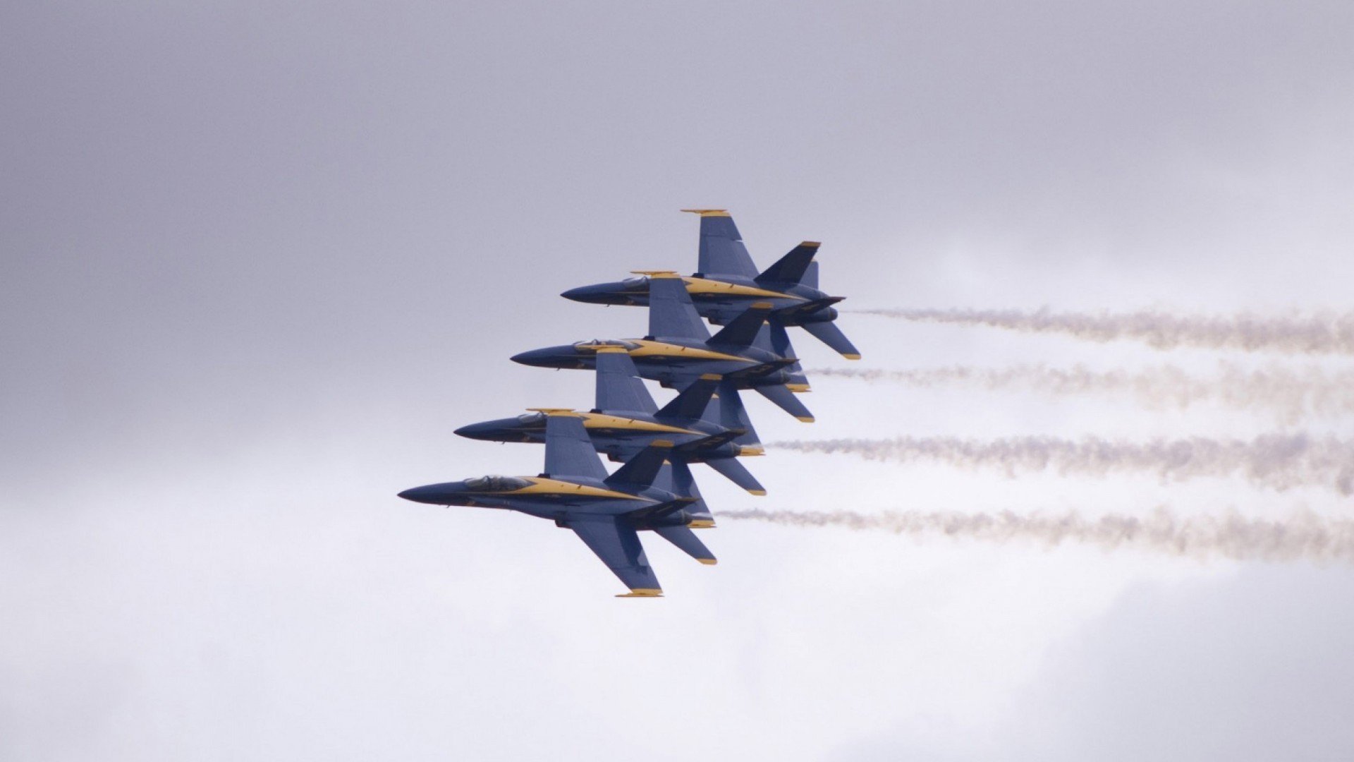 积极配合，球员团结一心争取最后胜利！，球队团结的话