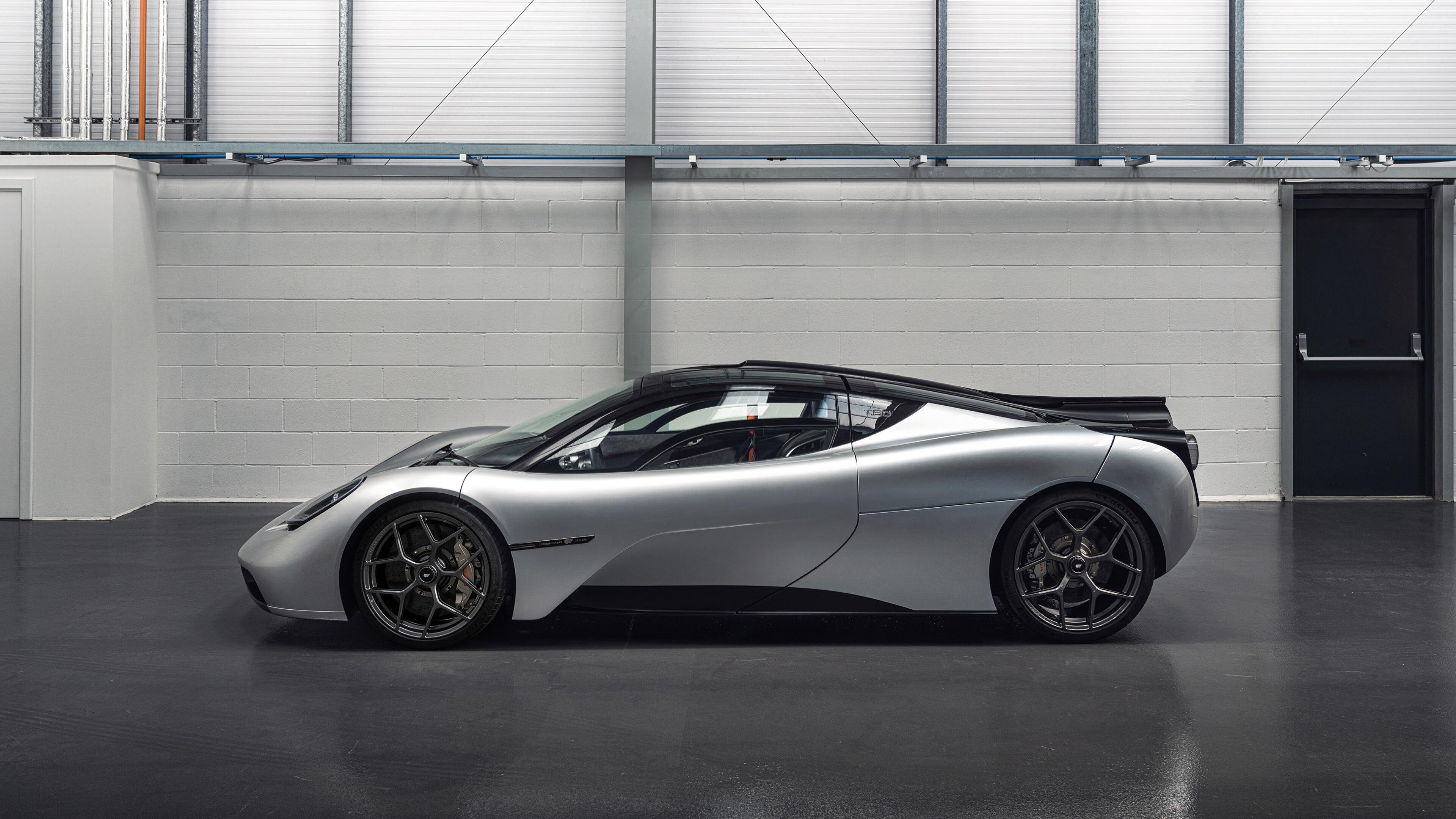 开云官网-尤文图斯引援顺利，中场战力大幅增强